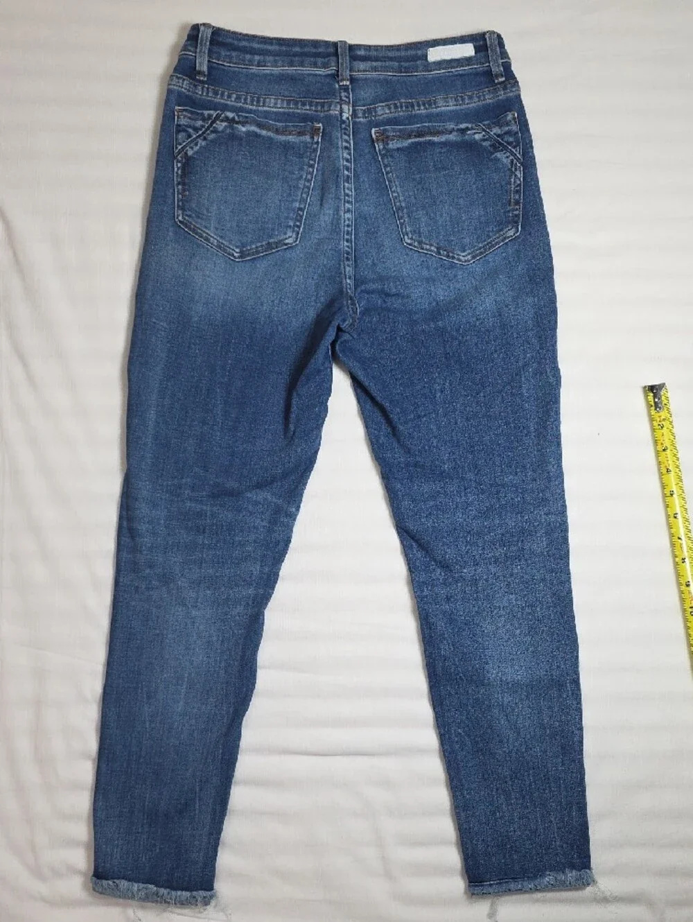 0791 Buckle Black Women's Mid-Rise Blue Ankle Jeans; 29